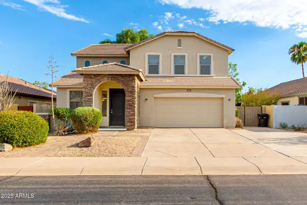 4633 E GLENEAGLE Drive, Chandler, AZ 85249