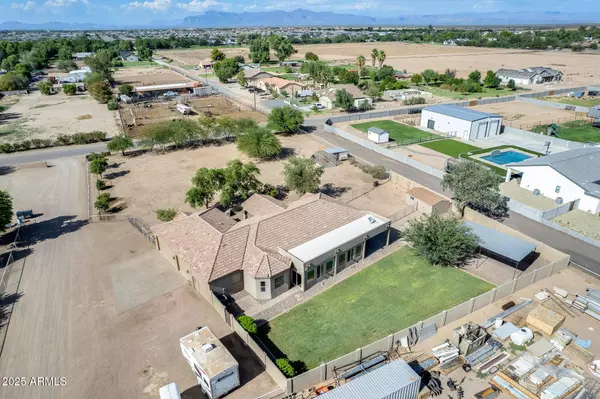 3877 E HASH KNIFE DRAW Road, San Tan Valley, AZ 85140