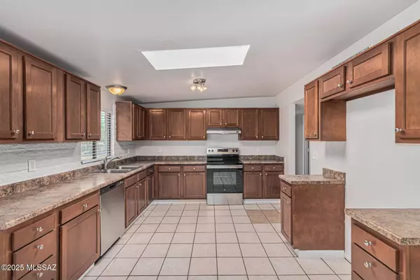 3763 S Amos Place, Tucson, AZ 85730