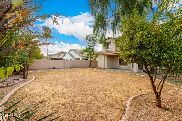 4633 E GLENEAGLE Drive, Chandler, AZ 85249