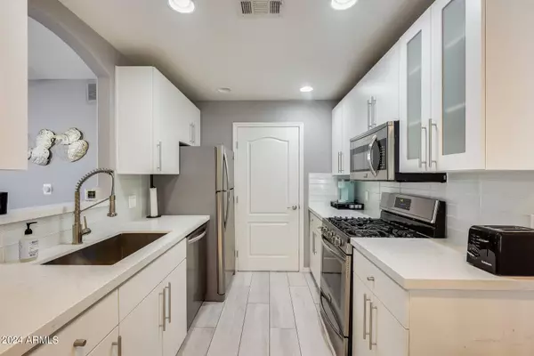 6900 E PRINCESS Drive #1145, Phoenix, AZ 85054