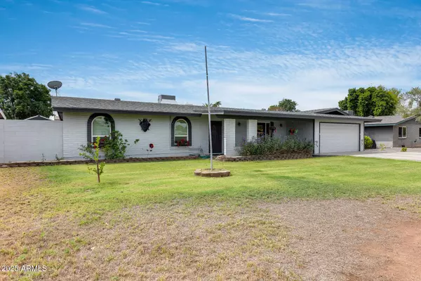 2511 E FOUNTAIN Street, Mesa, AZ 85213