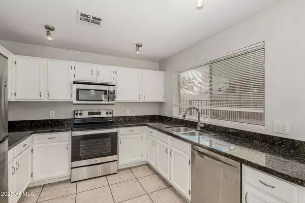 1050 N VERANO Way, Chandler, AZ 85224