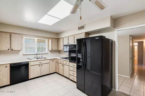 14409 N MCPHEE Drive, Sun City, AZ 85351