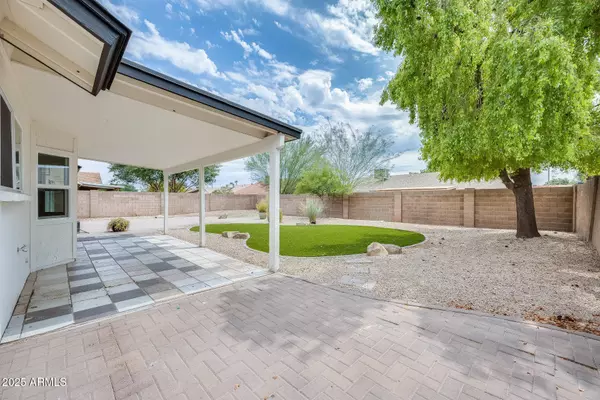 2341 E DRAGOON Avenue, Mesa, AZ 85204