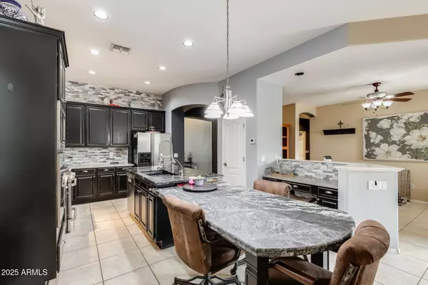 18633 W MCNEIL Street, Goodyear, AZ 85338