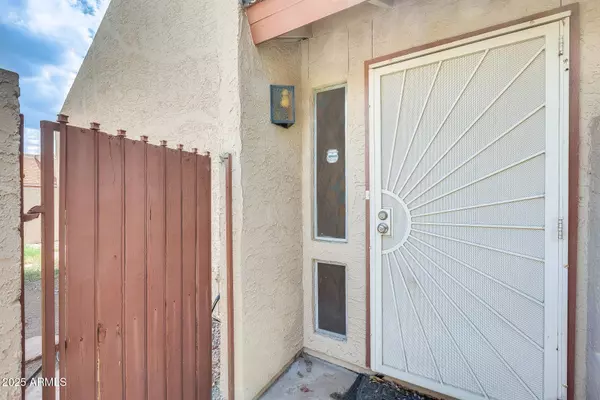 4124 W BOCA RATON Road, Phoenix, AZ 85053