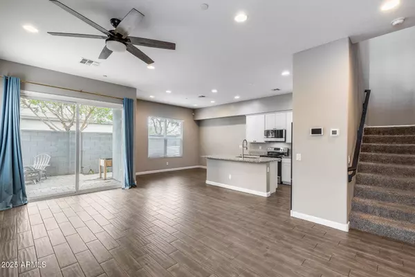 3023 N 37TH Place, Phoenix, AZ 85018