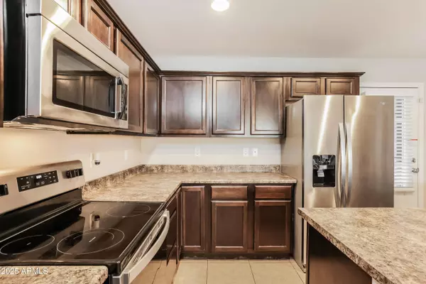 2931 W ASTER Drive, Phoenix, AZ 85029