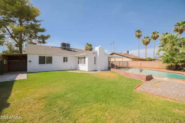 3825 W BERYL Avenue, Phoenix, AZ 85051