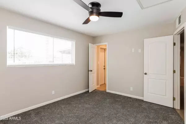 2931 W ASTER Drive, Phoenix, AZ 85029