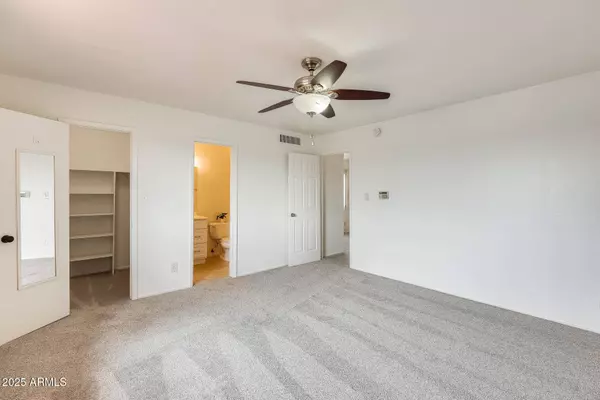 4124 W BOCA RATON Road, Phoenix, AZ 85053