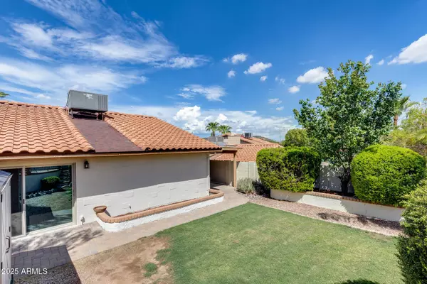 1619 E BLUEFIELD Avenue, Phoenix, AZ 85022