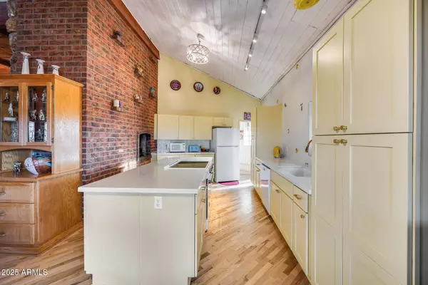 13015 E OBERLIN Way, Scottsdale, AZ 85262