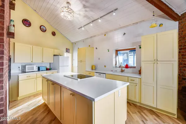 13015 E OBERLIN Way, Scottsdale, AZ 85262