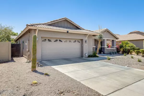 1819 E VALENCIA Drive, Phoenix, AZ 85042