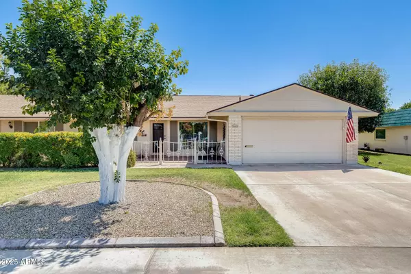 10422 W CAMELOT Circle, Sun City, AZ 85351