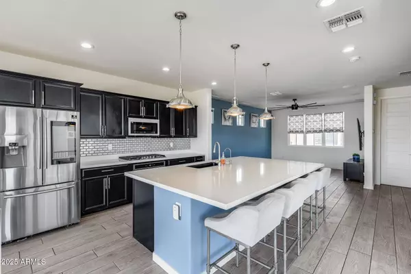 709 W FLINTLOCK Way, Chandler, AZ 85286