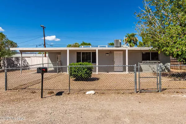 4917 N Sunrise Avenue, Tucson, AZ 85705