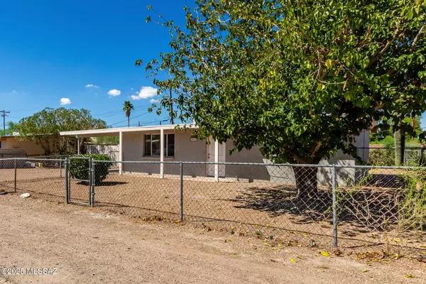 4917 N Sunrise Avenue, Tucson, AZ 85705