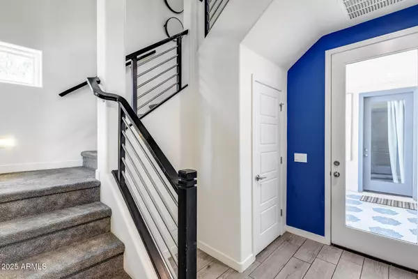 709 W FLINTLOCK Way, Chandler, AZ 85286