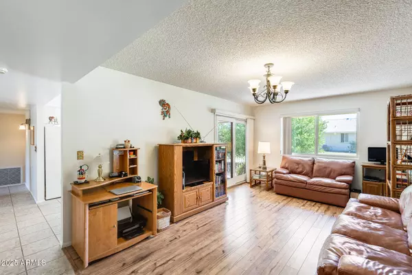 10422 W CAMELOT Circle, Sun City, AZ 85351