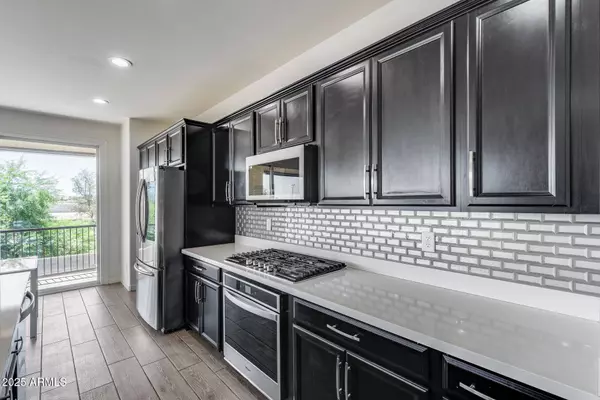 709 W FLINTLOCK Way, Chandler, AZ 85286