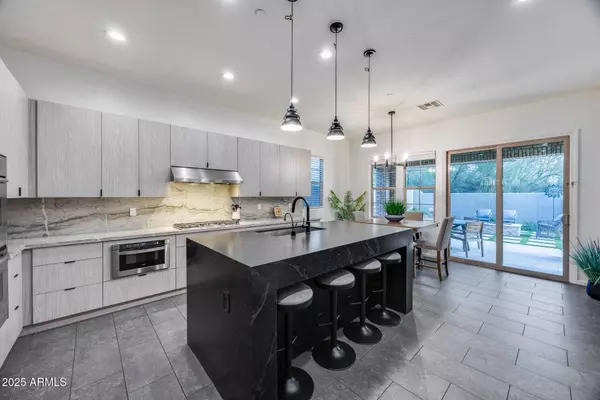 9439 E TRAILSIDE View, Scottsdale, AZ 85255