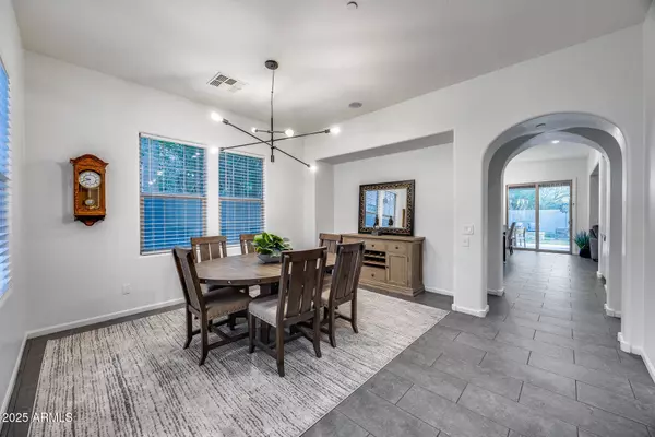 9439 E TRAILSIDE View, Scottsdale, AZ 85255