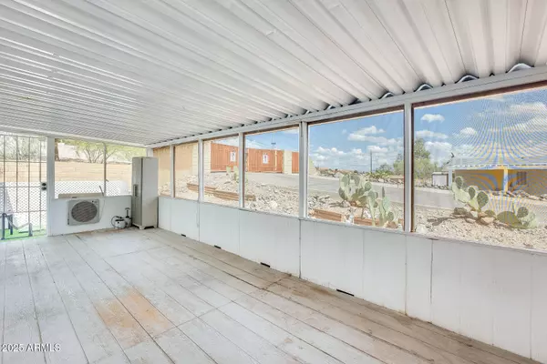 1628 E Villa Rita Drive, Phoenix, AZ 85022