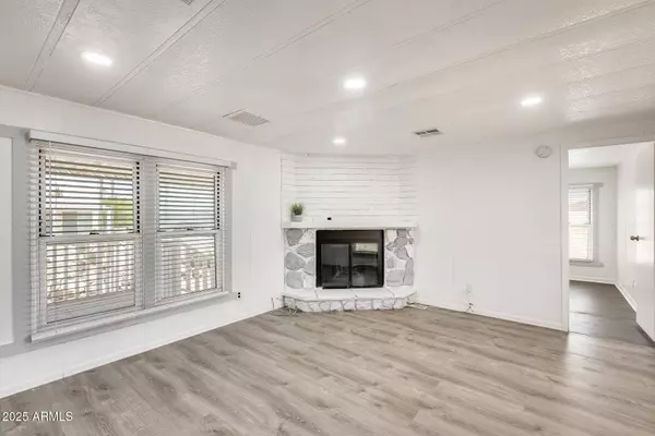 1628 E Villa Rita Drive, Phoenix, AZ 85022