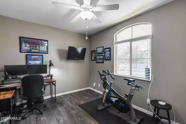 2143 S WADE Drive, Gilbert, AZ 85295