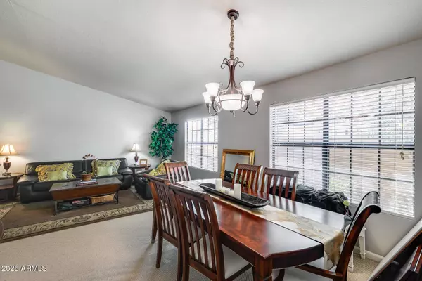 16814 S 32ND Place, Phoenix, AZ 85048