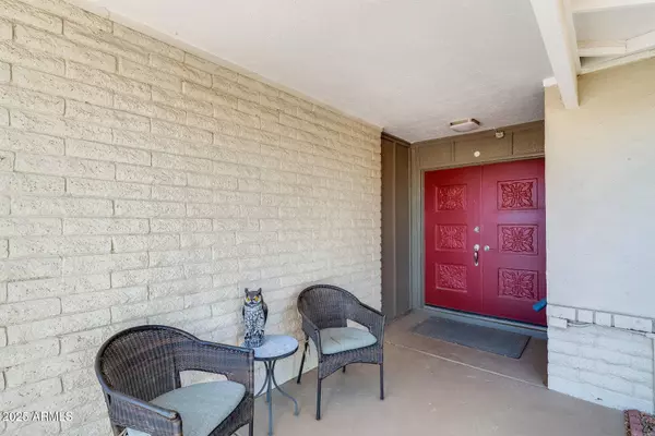 5352 W PORT AU PRINCE Lane, Glendale, AZ 85306