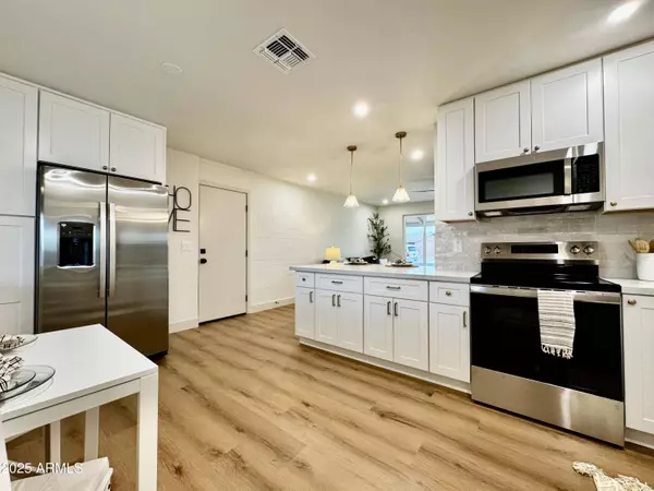 10554 W CONNECTICUT Avenue, Sun City, AZ 85351