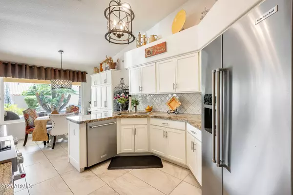 8517 W ROCKWOOD Drive, Peoria, AZ 85382