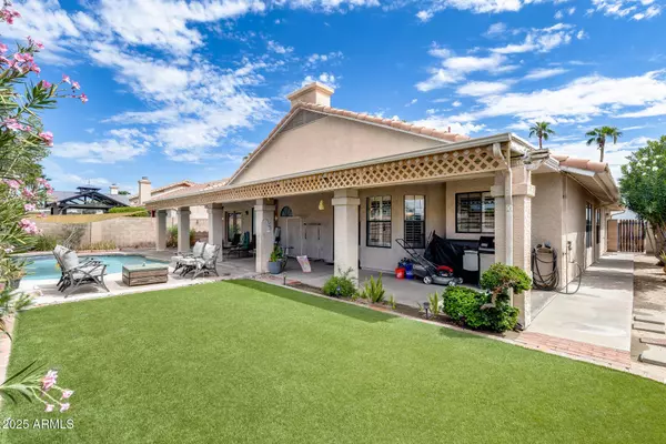 16814 S 32ND Place, Phoenix, AZ 85048