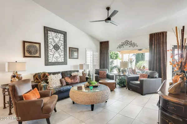 8517 W ROCKWOOD Drive, Peoria, AZ 85382