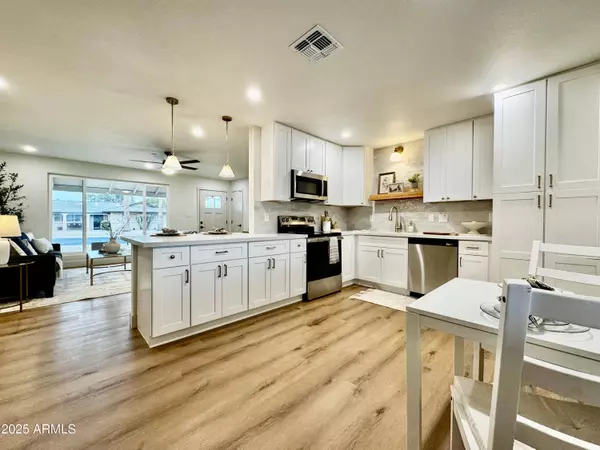 10554 W CONNECTICUT Avenue, Sun City, AZ 85351