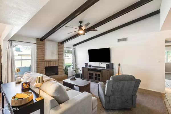 3138 E EMELITA Avenue, Mesa, AZ 85204