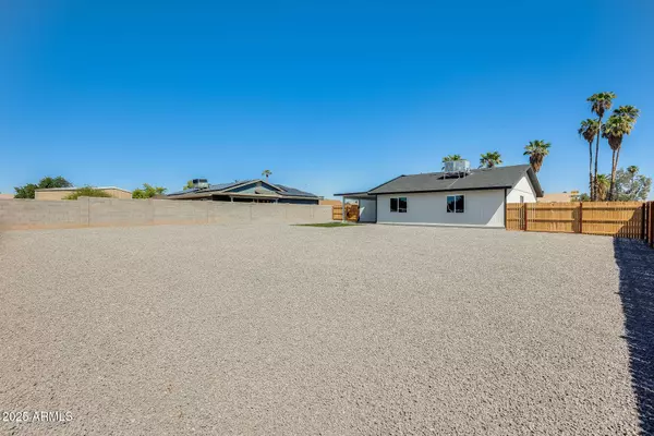 3104 N SENECA Court, Chandler, AZ 85224