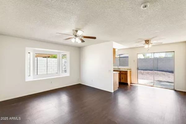 3221 W MOHAWK Lane, Phoenix, AZ 85027