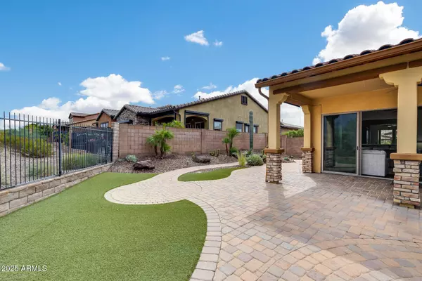 12128 W DESERT MIRAGE Drive, Peoria, AZ 85383