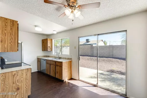 3221 W MOHAWK Lane, Phoenix, AZ 85027