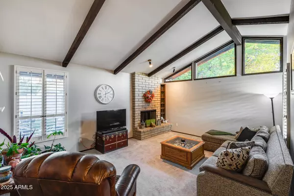 7606 W WAGONER Road, Glendale, AZ 85308