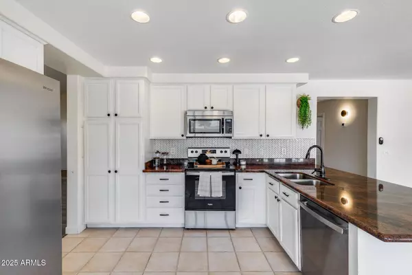 17724 N LUPINE Trail, Surprise, AZ 85374