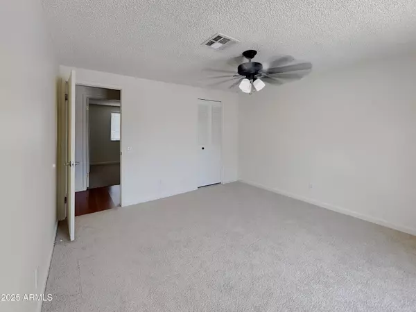 6214 W ZOE ELLA Way, Glendale, AZ 85306