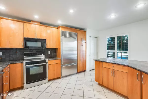 7807 E GRANADA Road, Scottsdale, AZ 85257