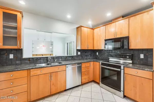 7807 E GRANADA Road, Scottsdale, AZ 85257