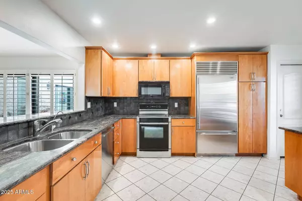 7807 E GRANADA Road, Scottsdale, AZ 85257